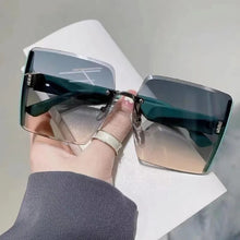 Load image into Gallery viewer, 2022 New Frameless Vintage Square Sunglasses Woman Shiny Gradient Mirror Sun Glasses Female Retro Fashion Rimless Oculos De Sol
